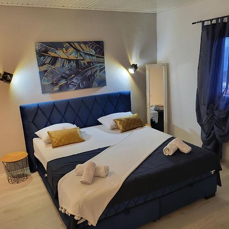 Apartment Mikas Stanici Buitenkant foto