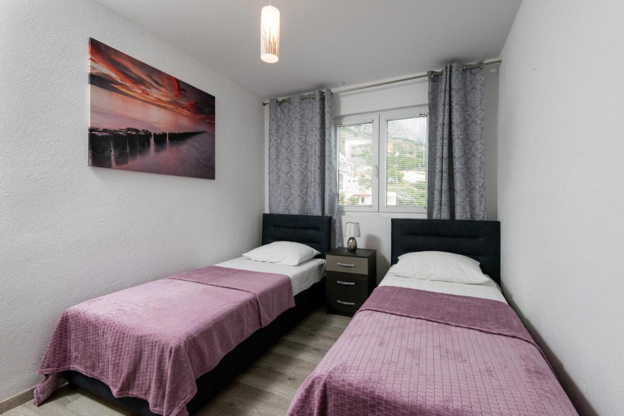 Apartment Mikas Stanici Buitenkant foto