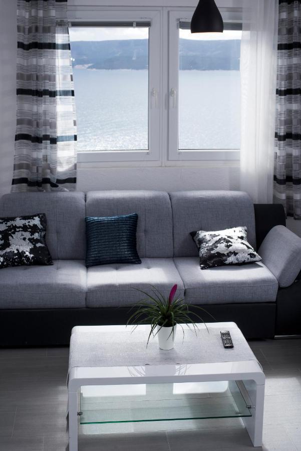 Apartment Mikas Stanici Buitenkant foto