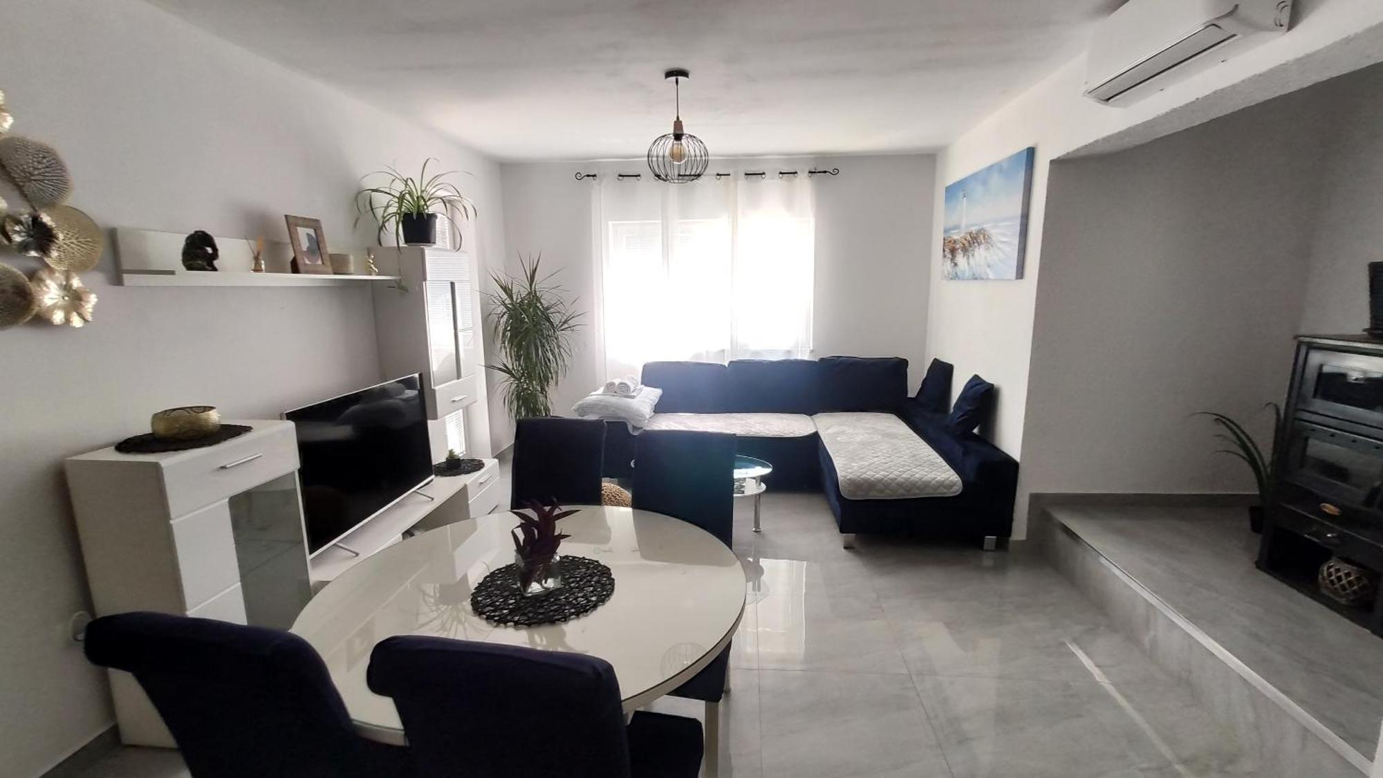 Apartment Mikas Stanici Buitenkant foto